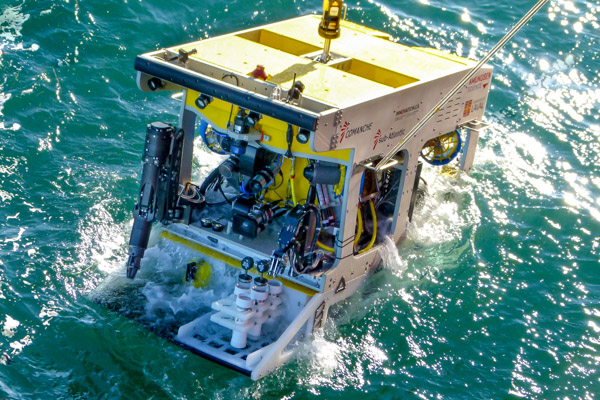Prise d'échantillons aquatiques